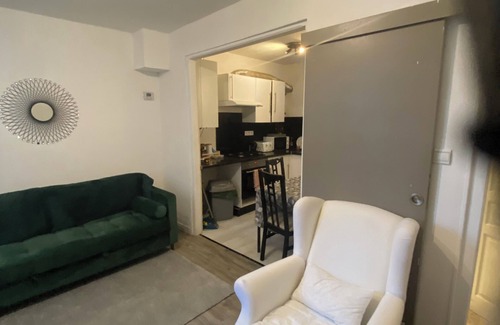 Montry House | House with 3 rooms situated 10 mins from Disneyland Paris & Chessy train station