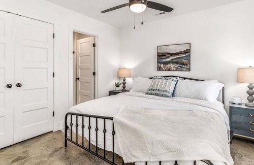 Clarksville House | House with a loft in Clarksville/ Nashville!