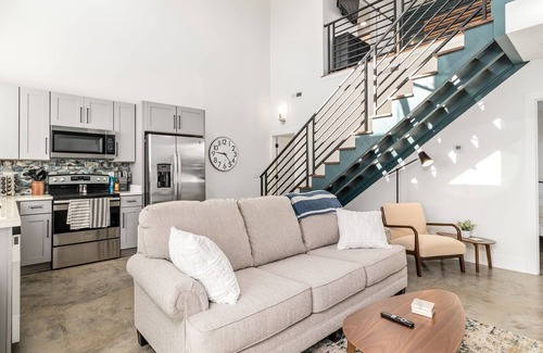 Clarksville House | House with a loft in Clarksville/ Nashville!