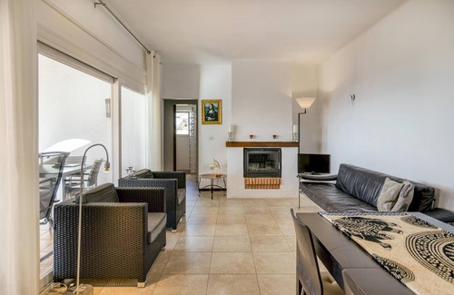 El Mas Fumats Villa | House with Beautiful View, Pool, Terrace & Garden