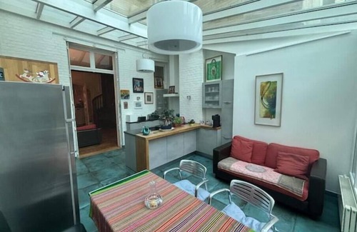 Montparnasse House | House with garden for 1-6 people