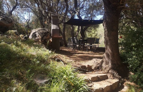 Pinarellu House | House with garden