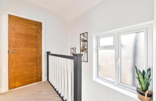 Tokyngton Apartment | House with Garden Next Wembley Stadium Free Parking