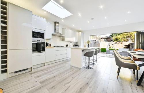 Tokyngton Apartment | House with Garden Next Wembley Stadium Free Parking