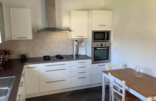 Lege-Cap-Ferret House | House with heated pool close to the ocean and shops.