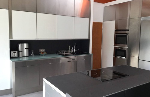 Pompignac House | House with large swimming pool and park, sleeps 8, near Bordeaux, St Emilion, Arcachon