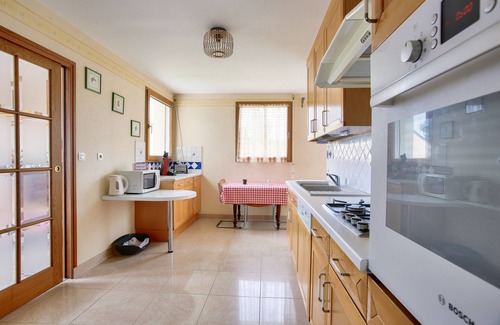 Pleneuf-Val-Andre Ski Chalet | House with port view – sleeps 4 adults and 4 children