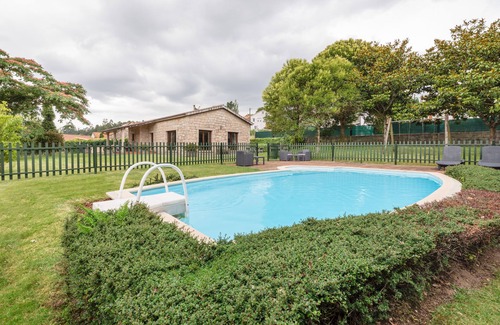 Ames Cottage | House with pool Pedriña - WIFI