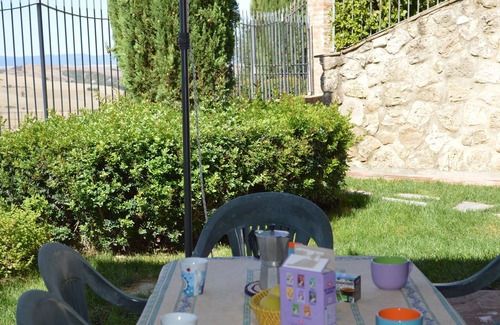 Asciano House | House with private garden in the Crete Senesi