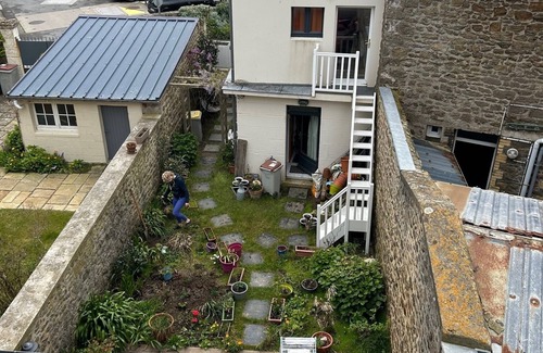 Ille-et-Vilaine House | House with sea view