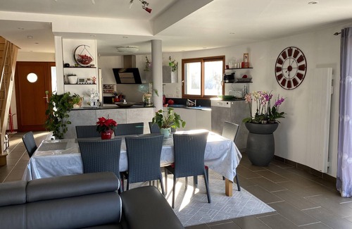 Trevignon House | House with sea view, walking distance to the beach, enclosed garden