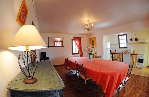 Beziers Cottage | House with terrace and pool in Béziers, countryside, near Canal du Midi