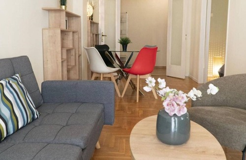 Thessaloniki Apartment | Houseloft Harmony Gardens