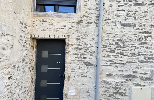 Le Fief-Sauvin House | Houses with Jacuzzi