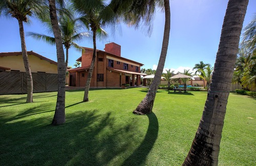 Porto das Dunas House | "HOUSING CEARÁ"-Super Luxury - 5 Suites with Air Conditioning/TV - 100m from BEACH PARK - 23 People