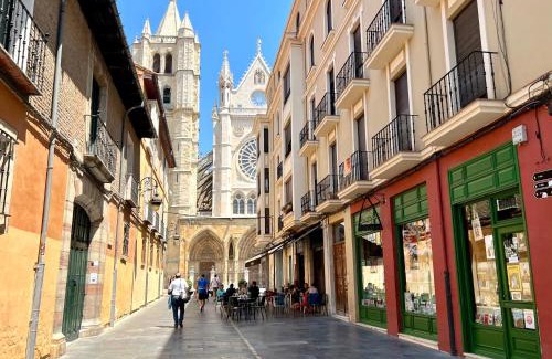 Old Town Apartment | Housing León Catedral