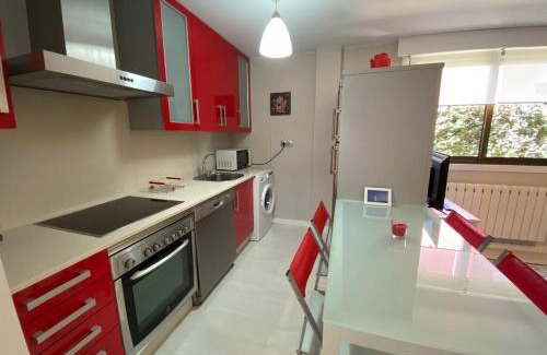 Mino Apartment | Housingcoruña Apartamento Playa Miño 02