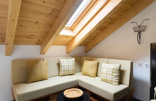 Old Town Apartment | Housingleon- Five Rooms La Rúa