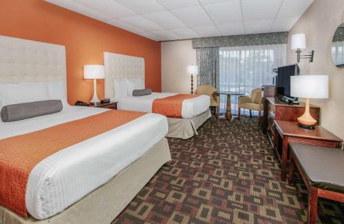Central Oklahoma City Hotel | Howard Johnson by Wyndham Oklahoma City OKC Airport, Fairgrounds, I40