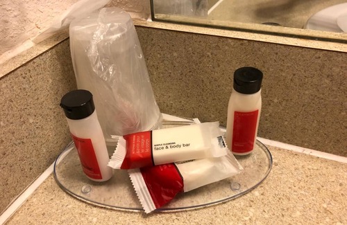 Southeast Salem Hotel | Howard Johnson by Wyndham Salem