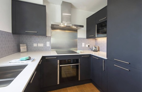 Cirencester House | Howells Mere 27, Crane Lodge