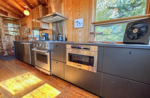 Schroeder Cabin | Hoyllara - Lake Superior - Schroeder, MN - Cascade Vacation Rentals