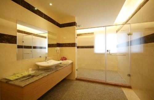 Shalu District Hotel | Hua Mu Lan Hotel