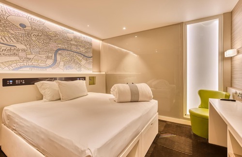 Soho Hotel | Hub By Premier Inn London - Soho