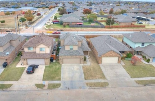 Wheatland House | Hudson Central Haven w/King Beds