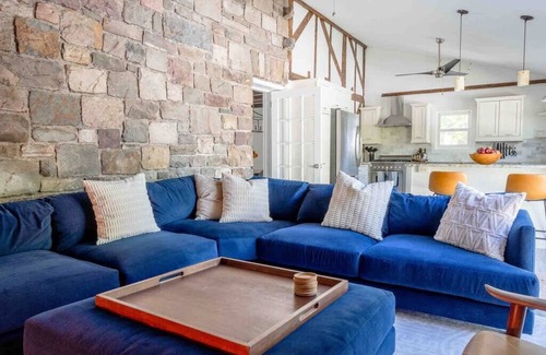 New Windsor House | Hudson Valley Oasis - Hot Tub, Fireplace, 50mi NYC