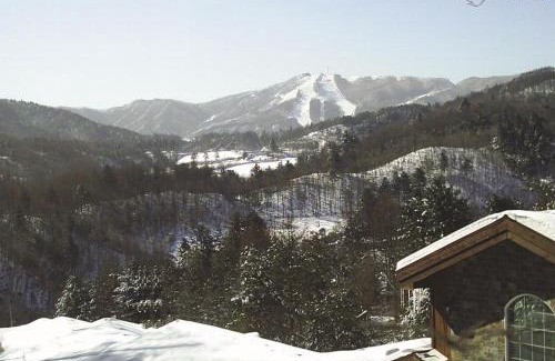 Bongpyeong Ski Chalet | Hue 700