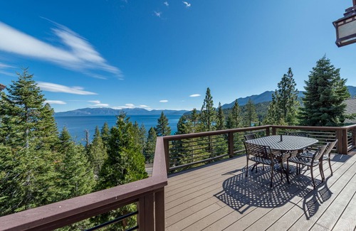 Meeks Bay House | Huge Home with Stunning Lake ViewsnIdeal for family reunions & special occasions