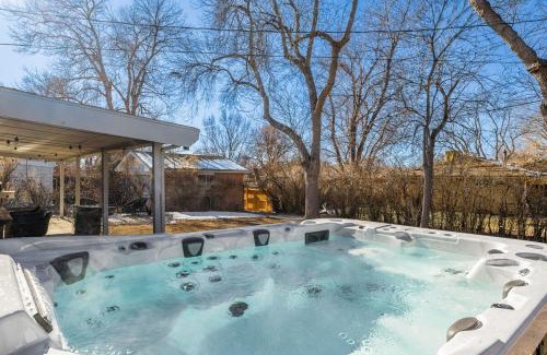 Alta Vista Area House | Huge Hot Tub, Theater Room, Family Friendly Oasis