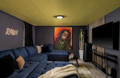 Alta Vista Area House | Huge Hot Tub, Theater Room, Family Friendly Oasis