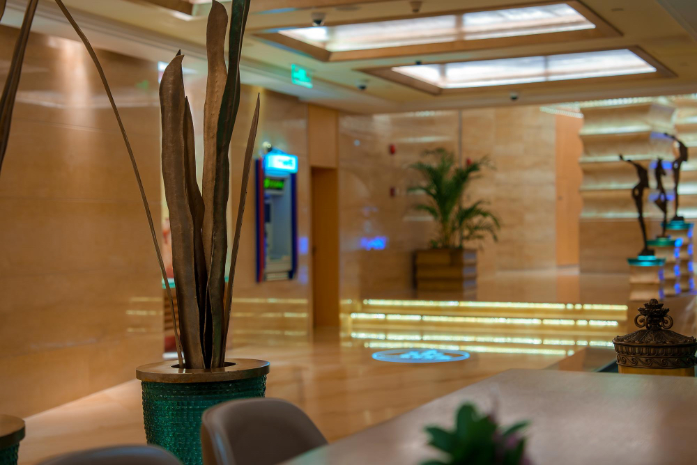 D.H.A. Apartment | Huge Luxury 3BR APT DHA Nishat Commercial