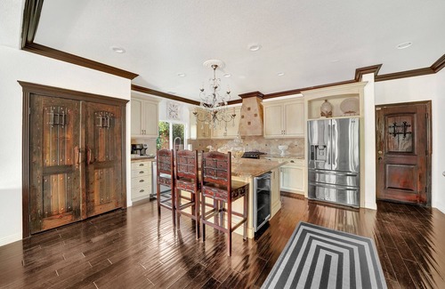 Murrieta House | HUGE Luxury Home.LARGE SALT WATER POOL&SPA.15 min to wineries.