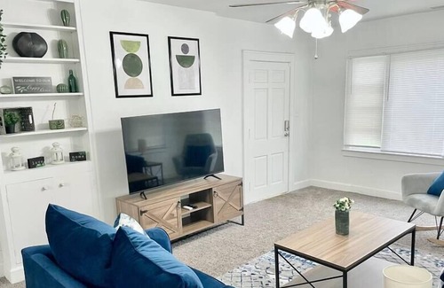 Indianapolis House | Huge Remodeled Home in a Quiet Area!