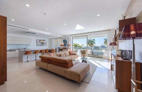 Porto de Mos Apartment | Huge Terrace | Sea View | Direct Access to the Pool