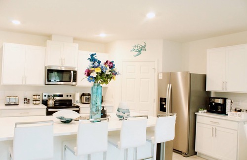 Port Malabar House | Huge Yard + Mini Golf + Pool + Grill + GameRoom