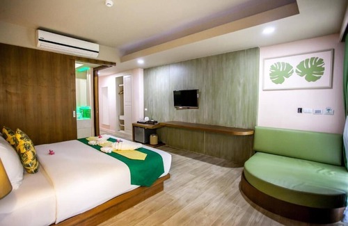 Ban Khlong Haeng Resort | Hula Hula Premier Romantic Villa (Included Breakfast)