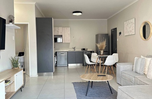 Greater Johannesburg Metropolitan Area Apartment | Humble Abode - 93 On New - Midrand