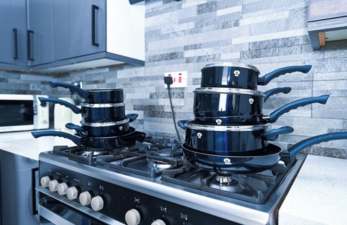 Newcastle-upon-Tyne House | Humble Home NE 2-Short stay& Long stay or Contractors