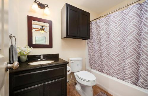 Pharr Apartment | Hummingbird Haven 2 Cozy Comfort Haven - Parking at No Extra Cost