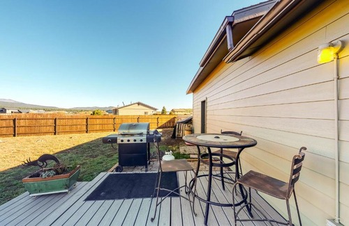 Fort Valley House | Humphrey's Peak Hideaway