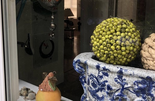 Fairfield House | Hundred Year Old Charm - "Audrey's House - walking distance to downtown Victoria