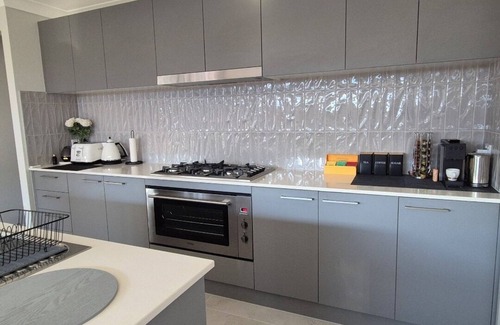Bellbird House | Hunter Valley escape- 5 mins to the local wine region and 10 mins to centre.