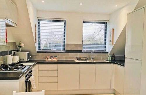 Huntingdon Apartment | Huntingdon Lodge ** Sleeps 4 **