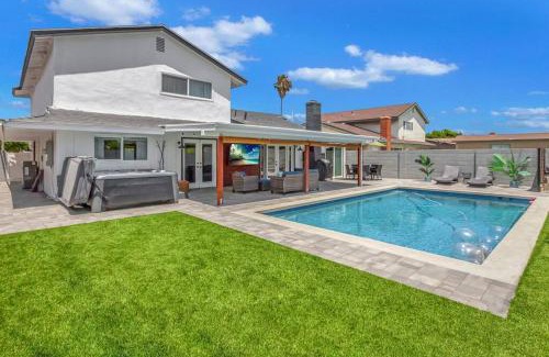 Huntington Beach House | Huntington Beach, AC, Pool, Hot Tub, Detached Office, Close to Beach, Outside Entertaining Area