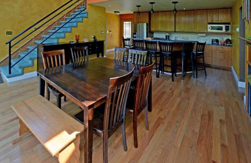 Maynardville House | Hurricane Hideaway