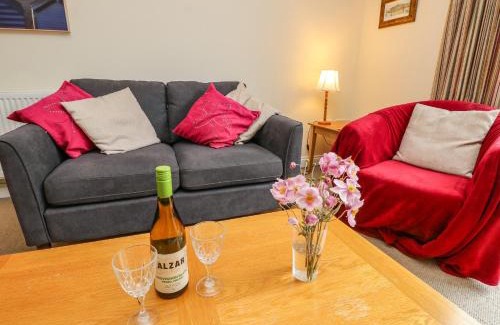 Freshwater House | Hurst View